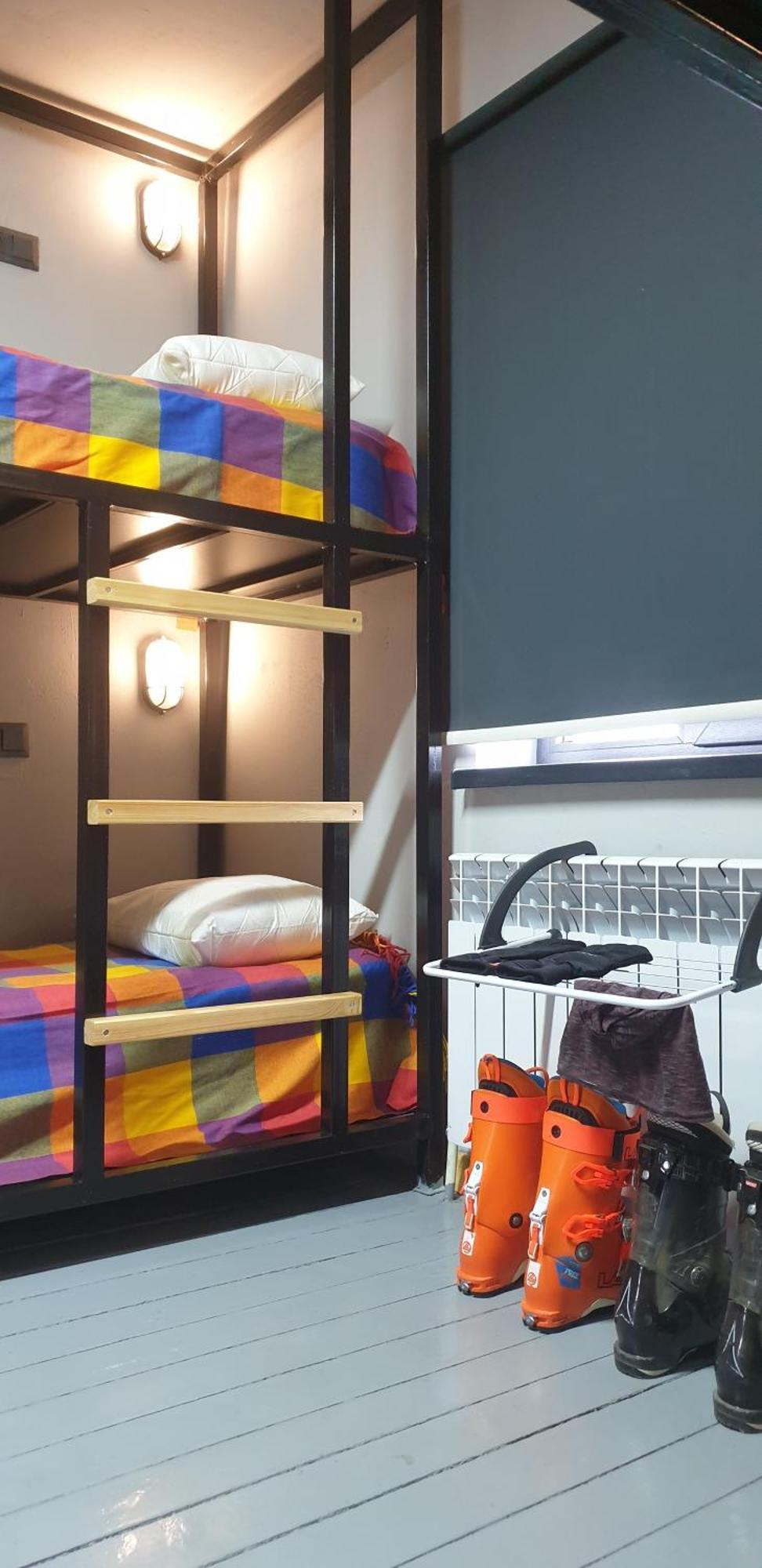 Mine Hostel Dzhergalan Jyrgalan 외부 사진