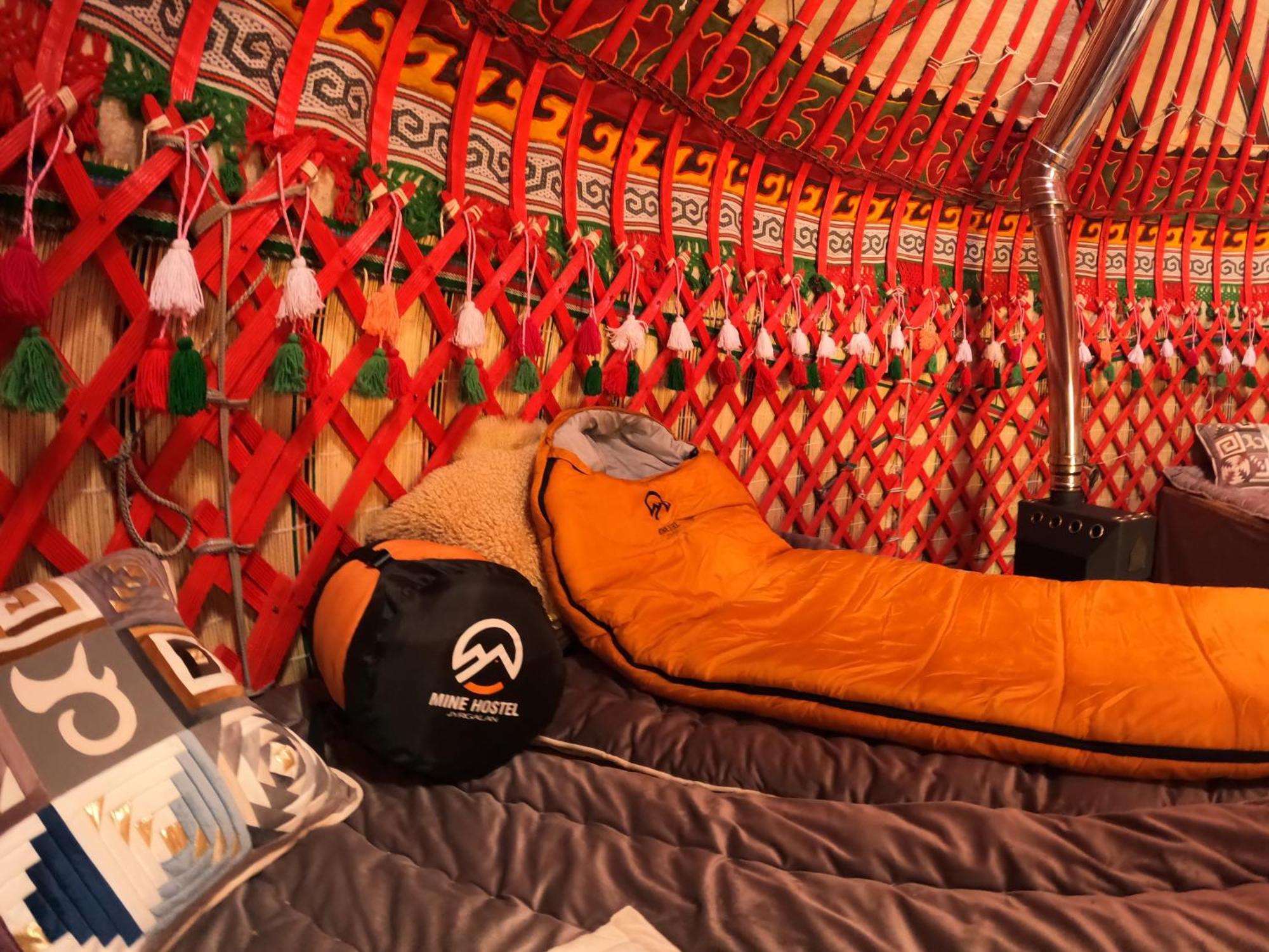 Mine Hostel Dzhergalan Jyrgalan 외부 사진