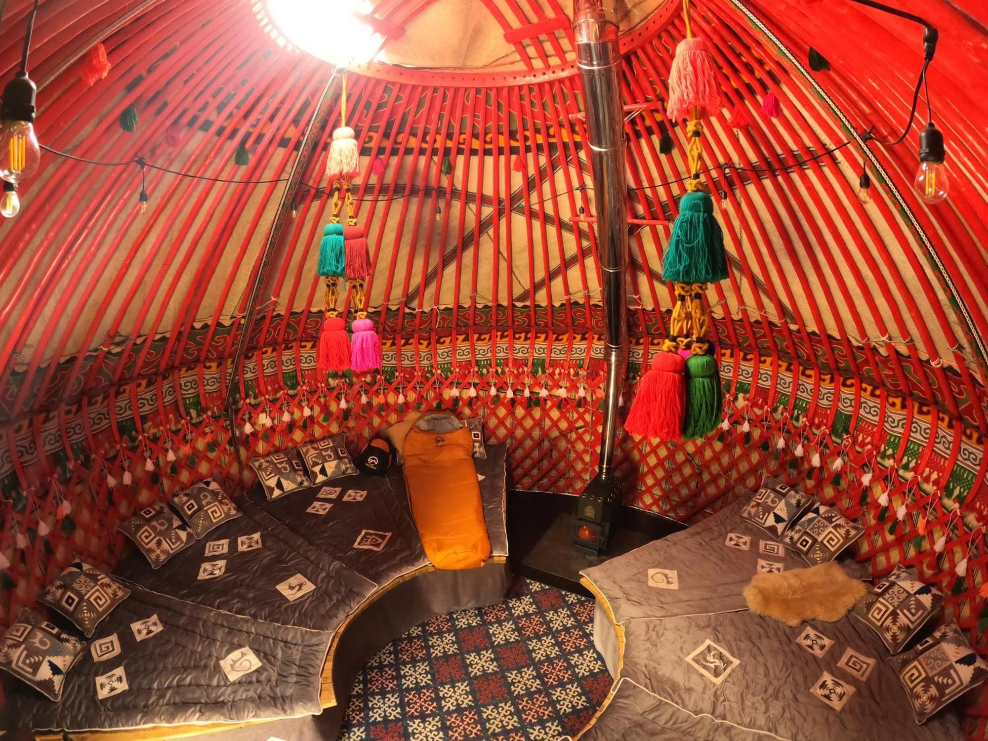 Mine Hostel Dzhergalan Jyrgalan 외부 사진