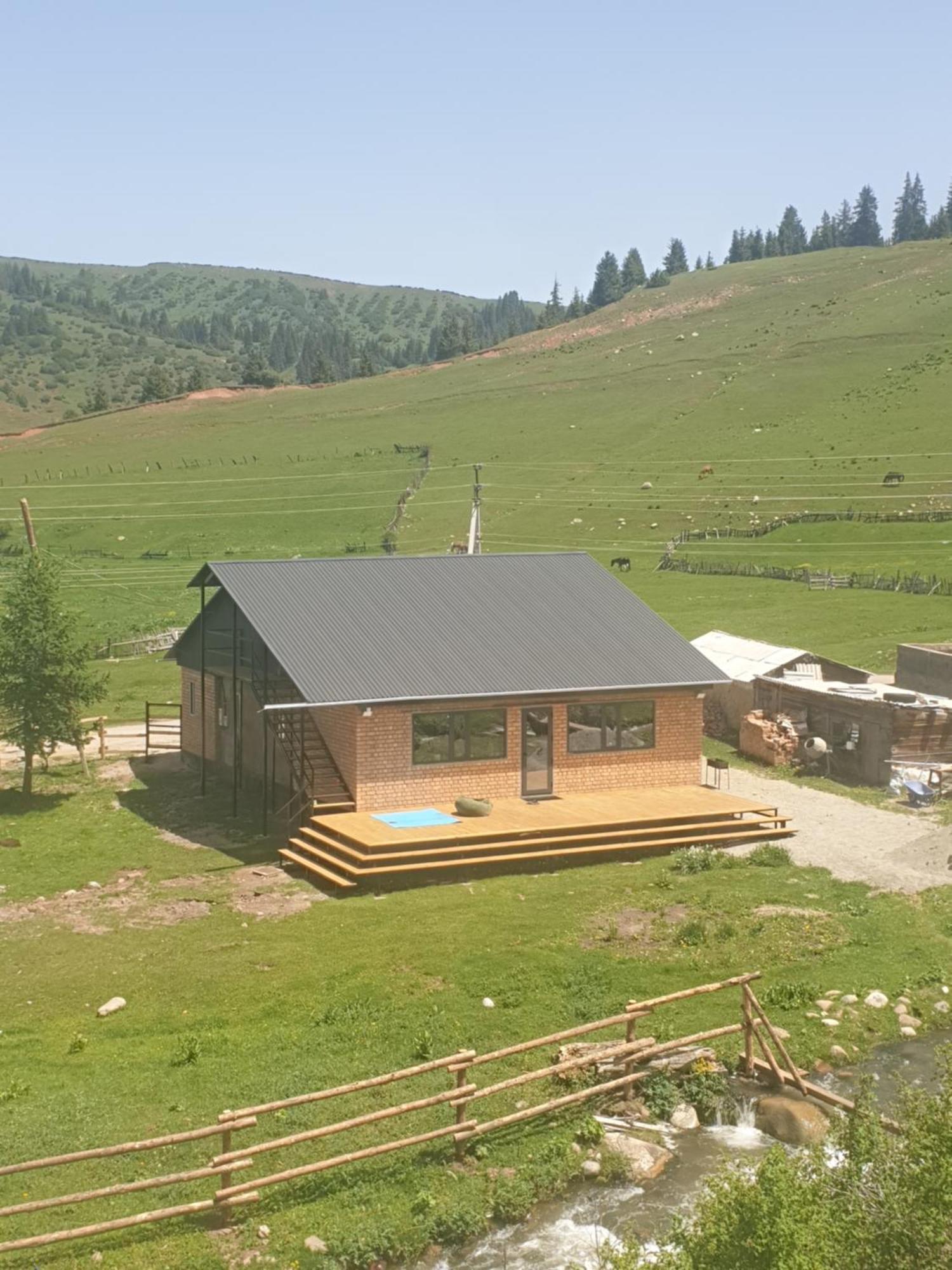 Mine Hostel Dzhergalan Jyrgalan 외부 사진